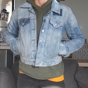 Levi’s denim jacket
